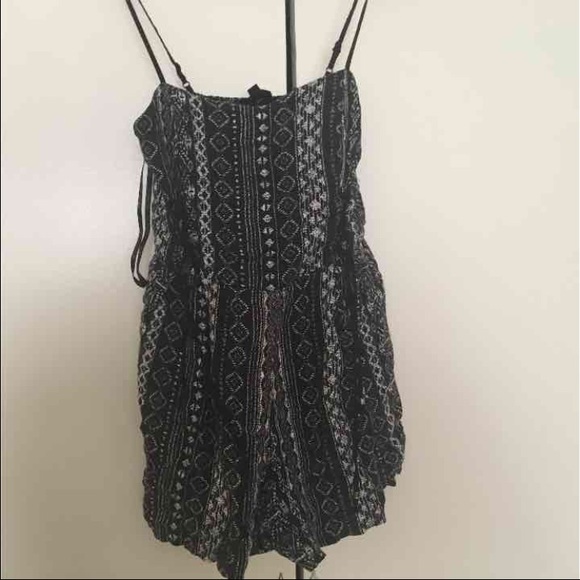 Cute tribal romper - Picture 1 of 2