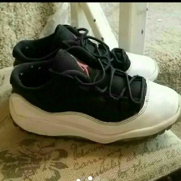 Tuxedo 11 jordan - Picture 2 of 3