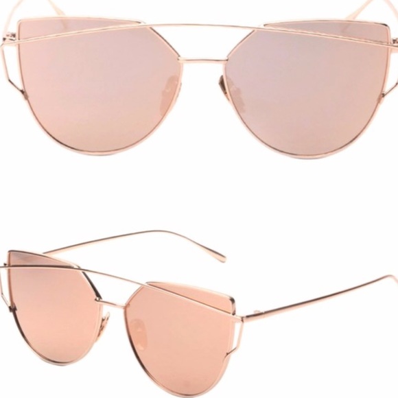 ✨SALE✨ Pink Gold Winged Reflective Sunglasses - Picture 2 of 3