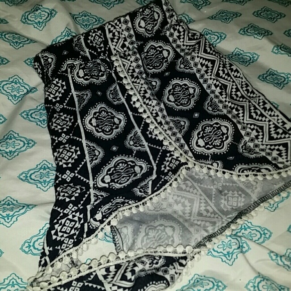 Charlotte Russe Pants - Flowy Shorts