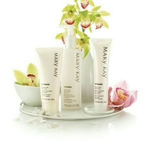 *NEW* Fragrance-Free?Satin Hands Set