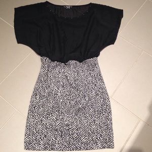 ✨ MOVING SALE Black and Silver Dress