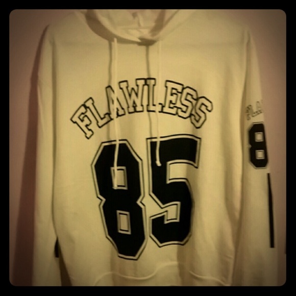 White Flawless pull over