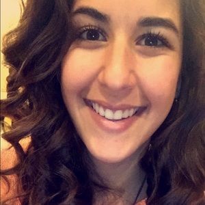 Meet your Posher, Vanessa