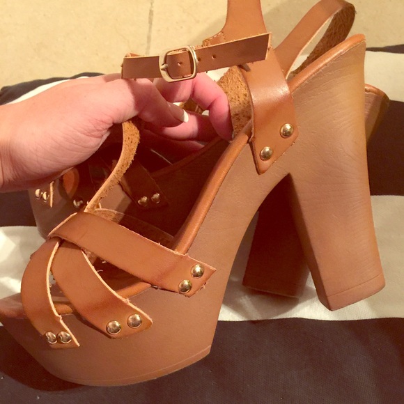 Brown chunky heel sandals