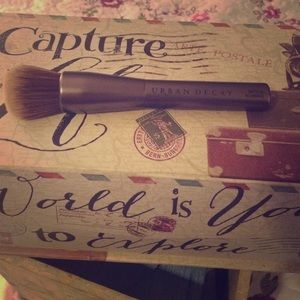 Urban Decay Good Karma Optical Blurring Brush
