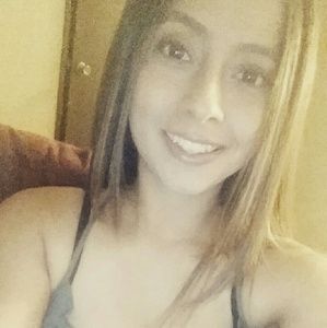 Meet your Posher, Alma