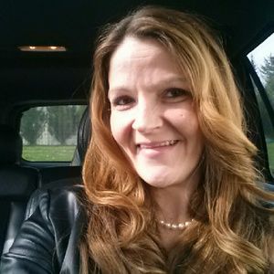 Meet your Posher, Carrie