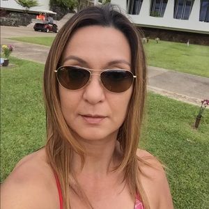 Meet your Posher, Vicky