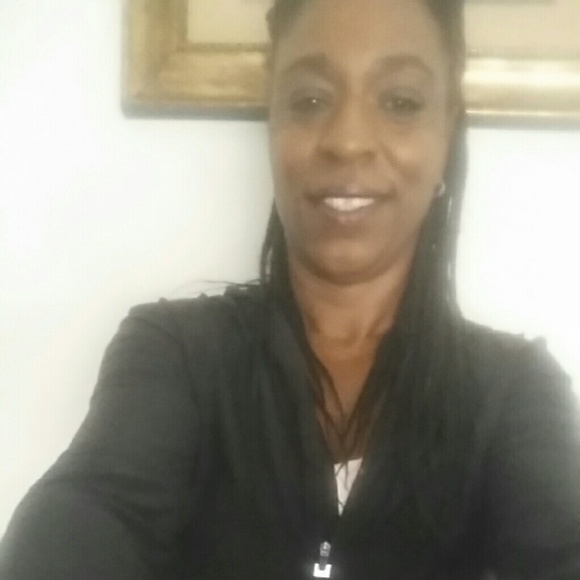 Meet your Posher, Barbara - Picture 1 of 1