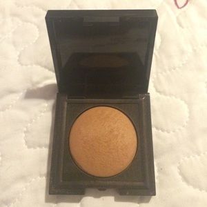 Matte Radiance Baked Powder Mini