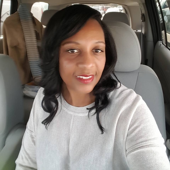 Meet your Posher, Lynette - Picture 1 of 1