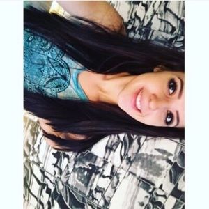 Meet your Posher, Cristina