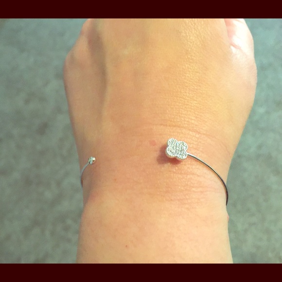 Delicate bracelet