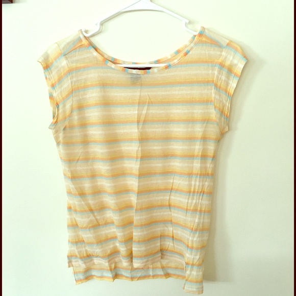 ✨SALE✨Cute French Connection t-shirt