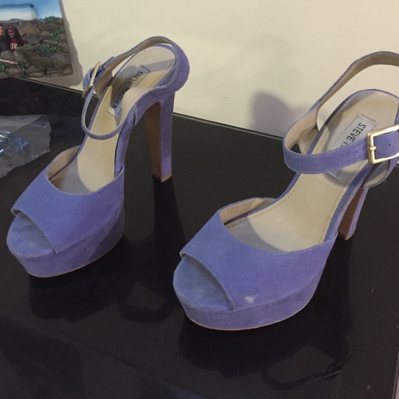 Periwinkle Heels - image 4