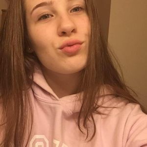 Meet your Posher, Elly