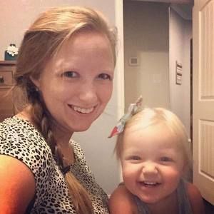 Meet your Posher, Elise