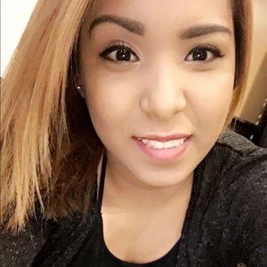 Meet your Posher, Daniela