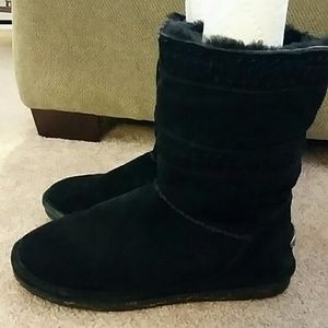Black Bearpaw boots