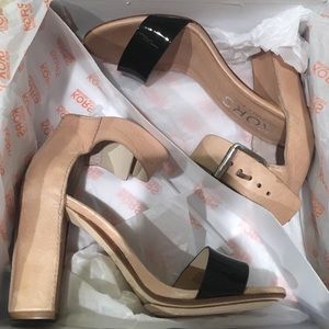 Brand new Michael kors minimal sandal 7