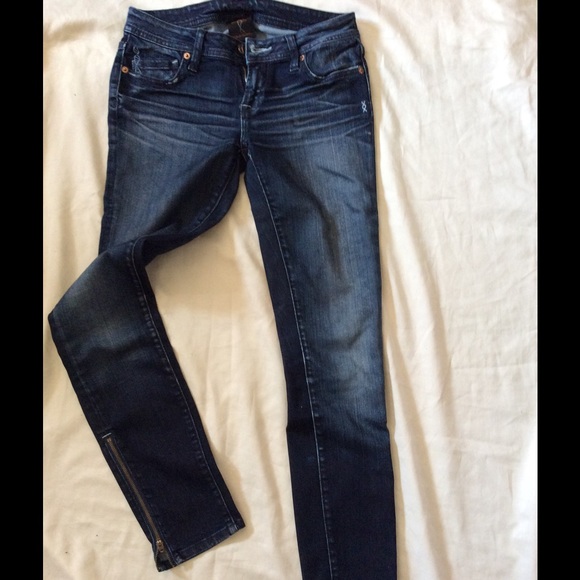 Genetic skinny jeans sz 27