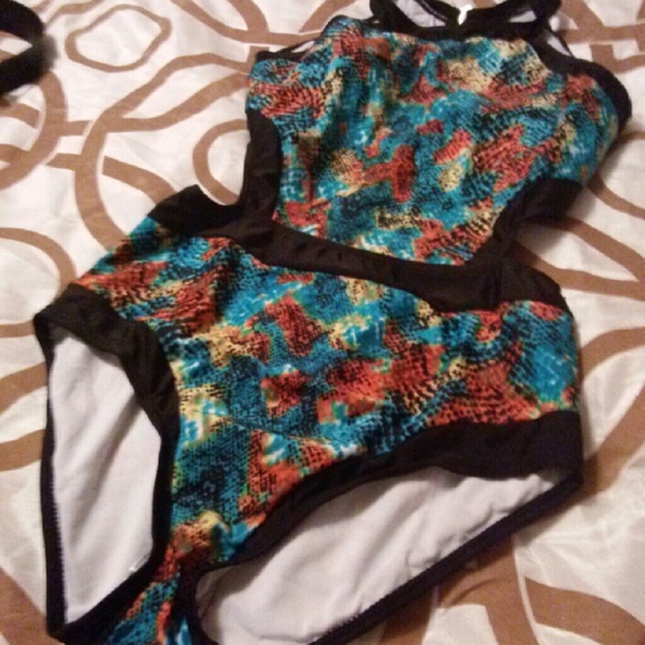 Swim suit