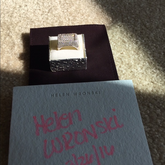 SOLD LOCALLY 2carat signature diamond ring