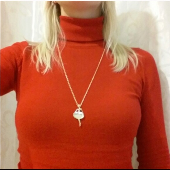 (K2) Ballerina Necklace - Picture 4 of 4