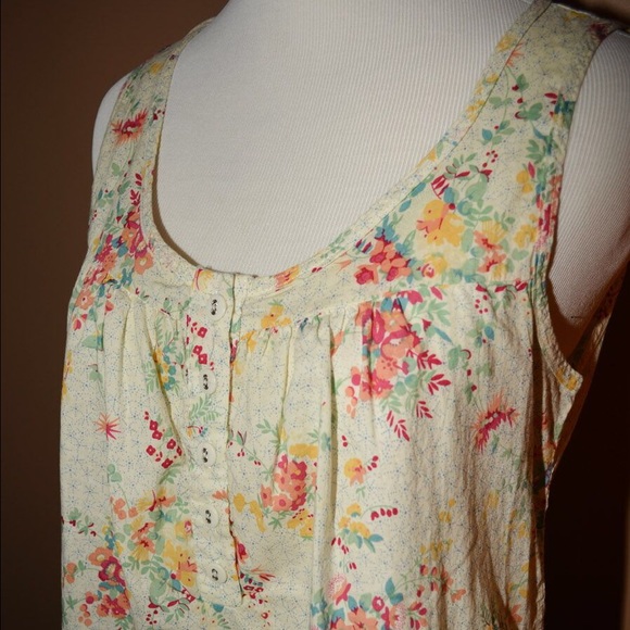 Floral top by Heritage, medium - Picture 2 of 2
