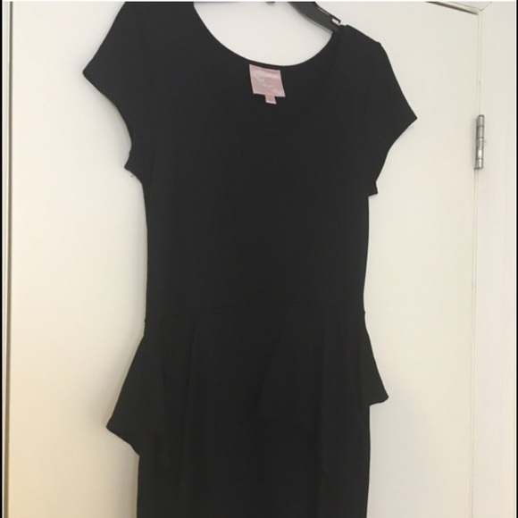 Romeo & Juliet Couture Dresses & Skirts - 🎉FINAL Romeo & Juliet Couture Black Peplum Dress