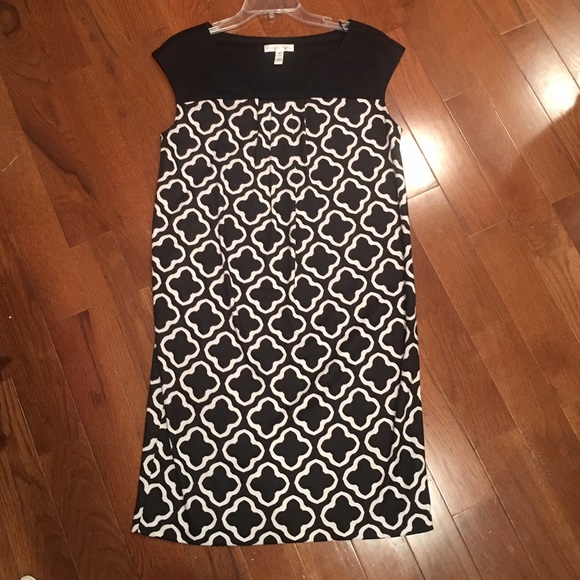 Black and white geometric dress