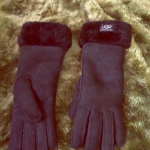 Ugg gloves