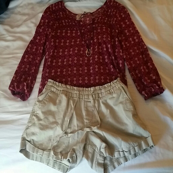 Old Navy tan drawstring shorts size xs