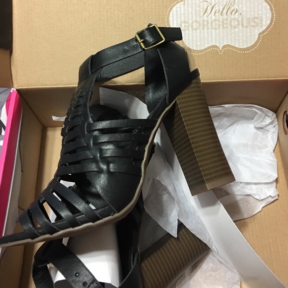 Black block heel