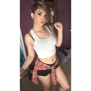 Meet your Posher, Victoria