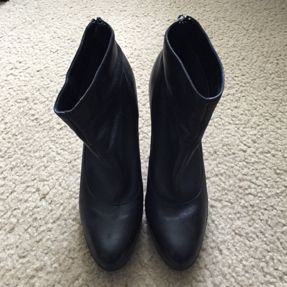 Jessica Simpson Black Leather Booties