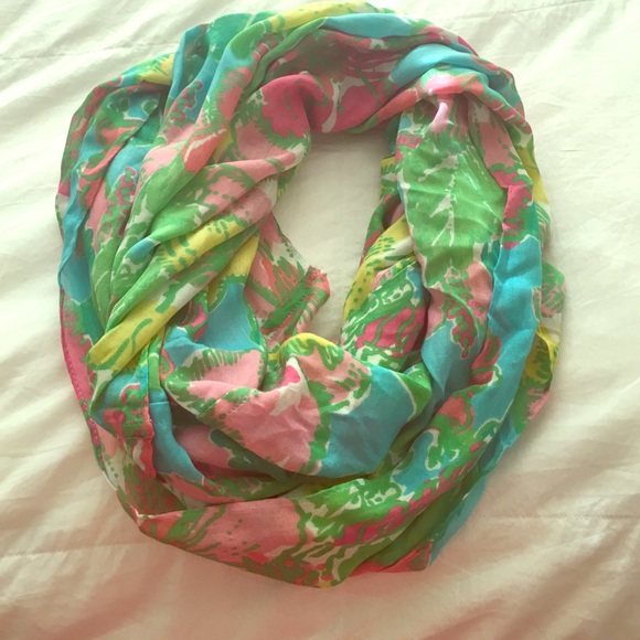 Lilly Pulitzer infinity scarf