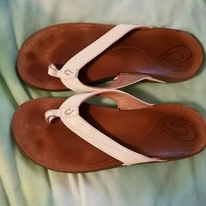 Olukai sandals flip-flops size 10 women's