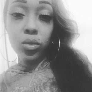 Meet your Posher, Ronisha