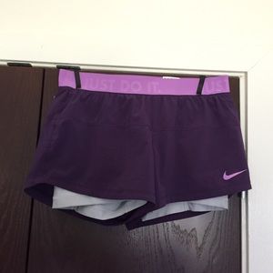 Nike Women's Circuit 2-In-1 Woven Training Short