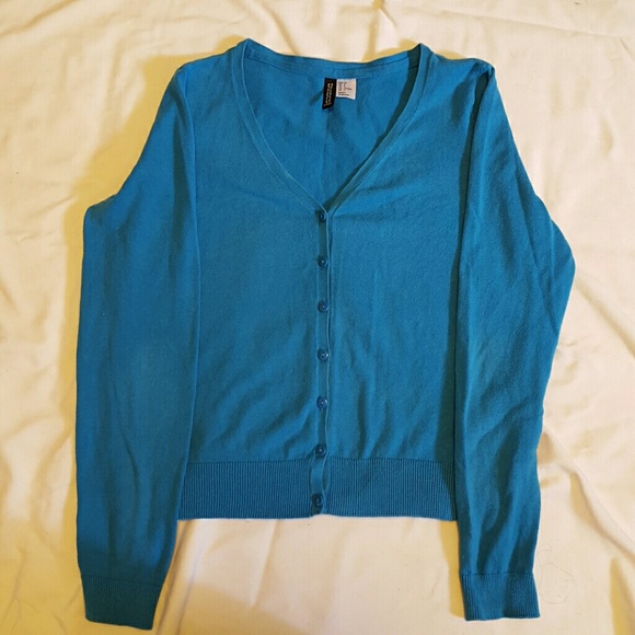 Long sleeve cardigan sweater