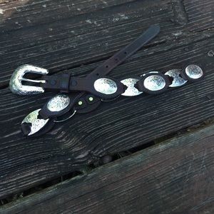 Texas style silver & leather belt