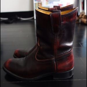 Beautiful Frye boots with Wine Colored Leather