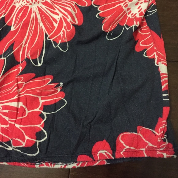 4 for 25 American Eagle floral top - Picture 4 of 4