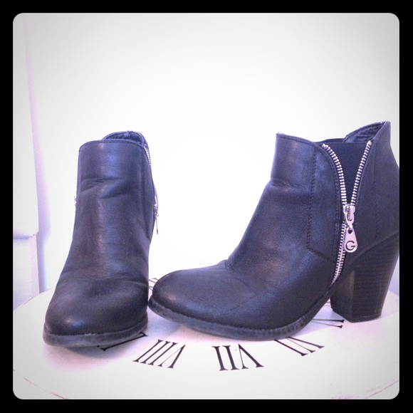Guess double zip booties
