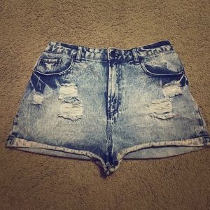 Distressed high wasted jean shorts
