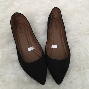 black flats
