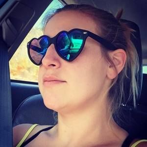 Meet your Posher, Deanna