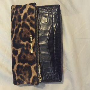 MICHAEL KORS clutch